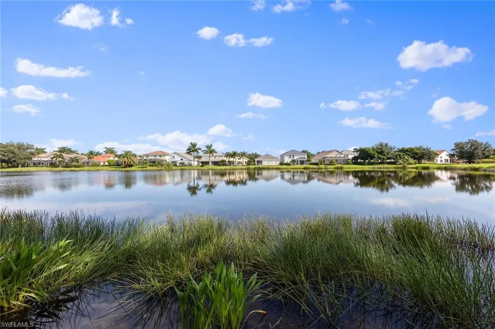 2410 Verdmont Court Cape Coral, FL 33991