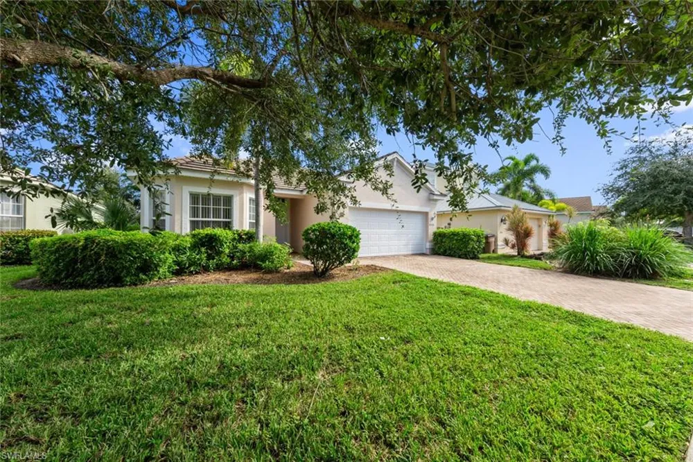 2410 Verdmont Court Cape Coral, FL 33991