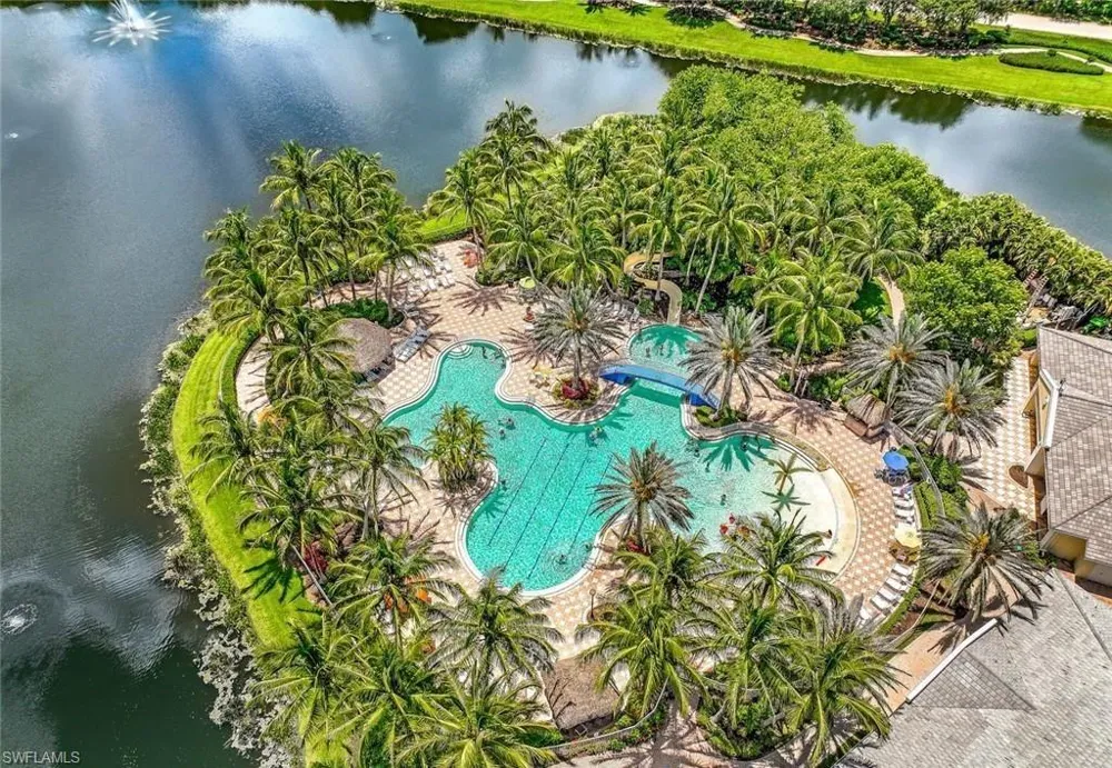 2410 Verdmont Court Cape Coral, FL 33991