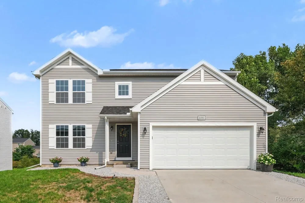 10880 Constant Drive Allendale Charter Township, MI 49401