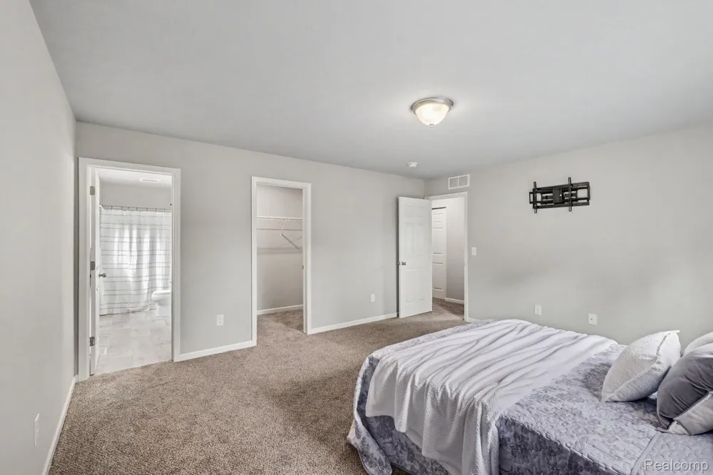 10880 Constant Drive Allendale Charter Township, MI 49401