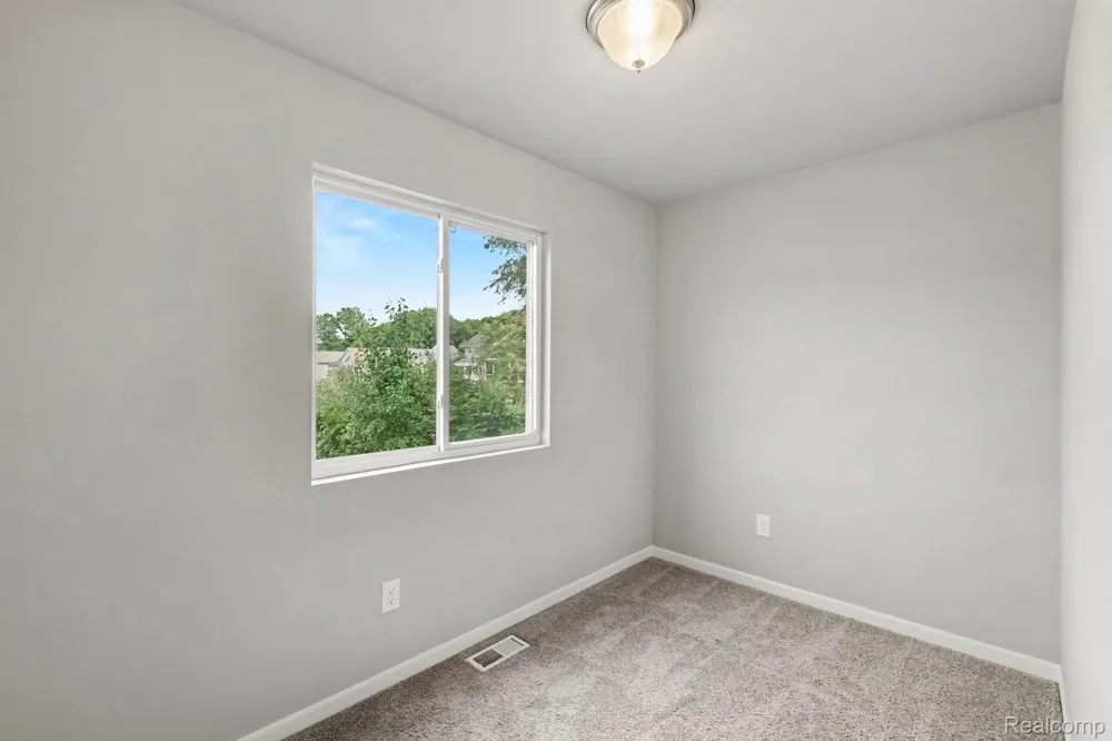 10880 Constant Drive Allendale Charter Township, MI 49401