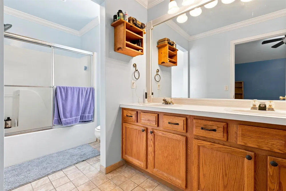 5064 Meadow Crest Circle Grand Blanc Charter Township, MI 48442