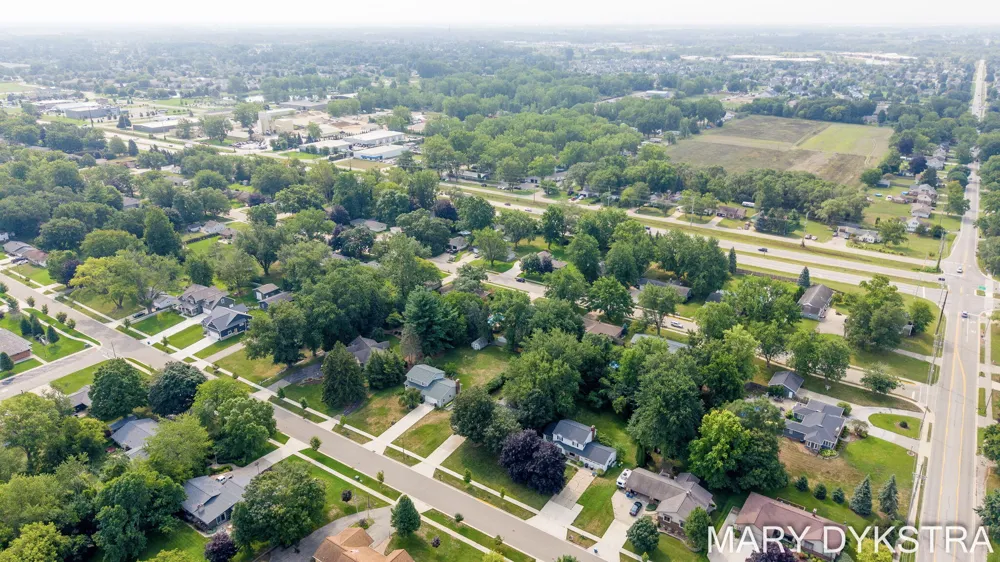 585 Huizenga Avenue Zeeland City, MI 49464