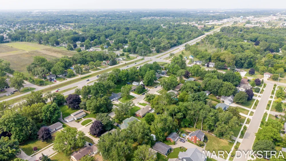 585 Huizenga Avenue Zeeland City, MI 49464