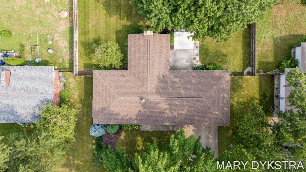 585 Huizenga Avenue Zeeland City, MI 49464