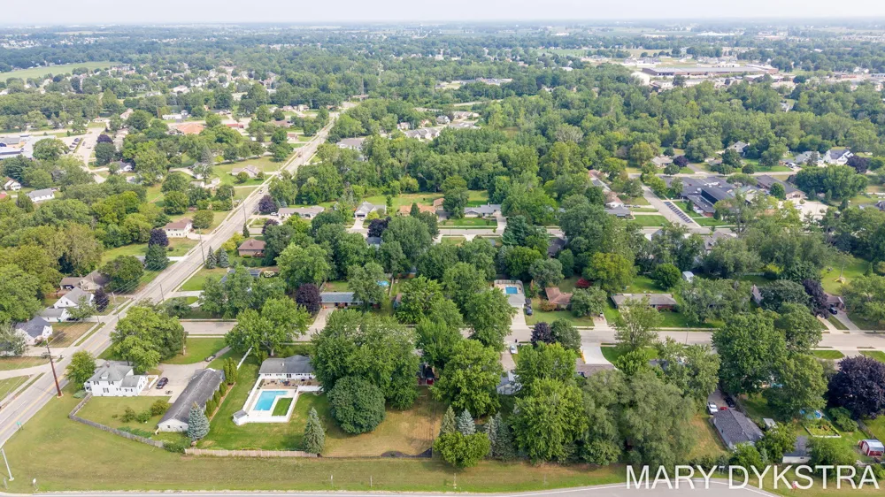 585 Huizenga Avenue Zeeland City, MI 49464