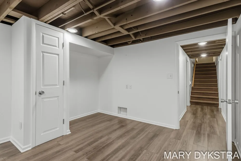 585 Huizenga Avenue Zeeland City, MI 49464