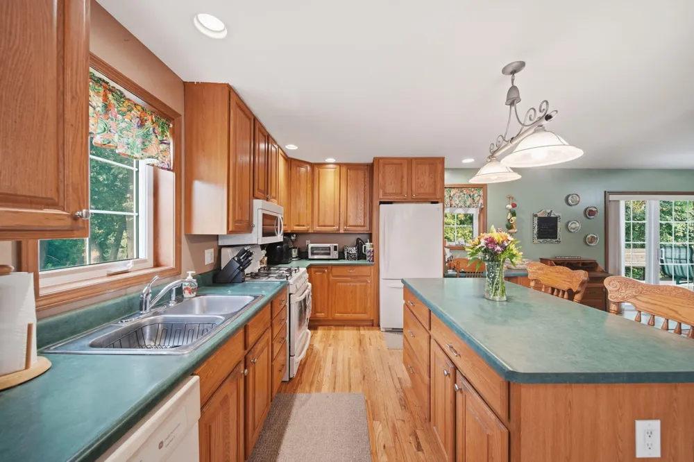 4211 Aspen Way Blackman Charter Township, MI 49201