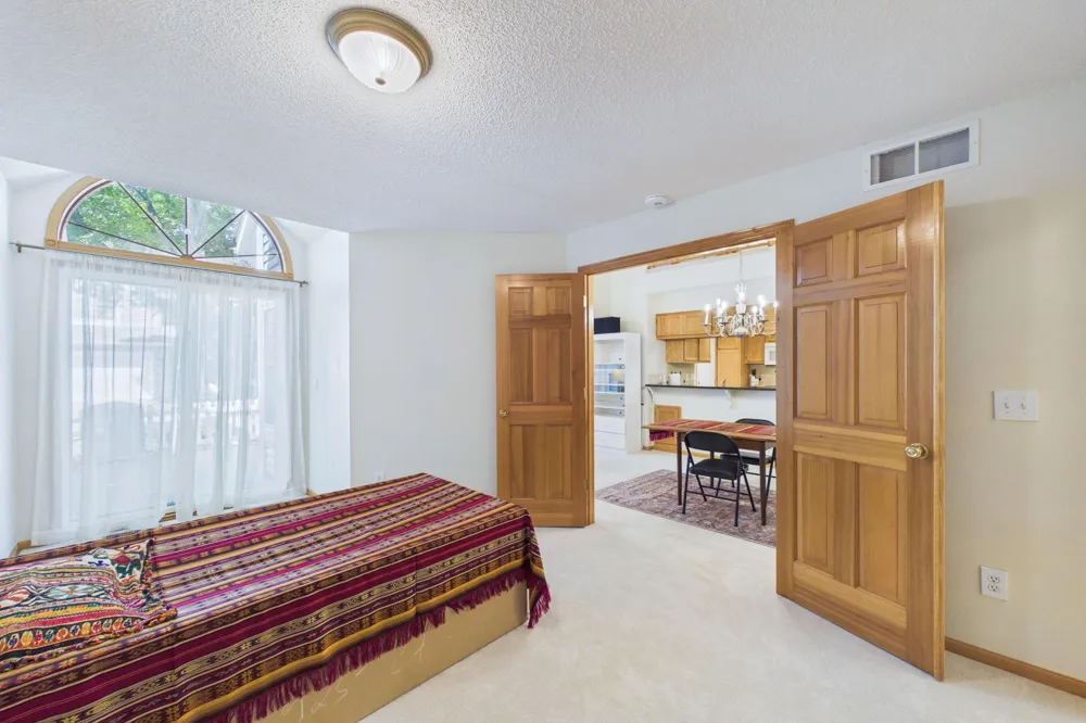 1744 Maple Court Falcon Heights, MN 55113