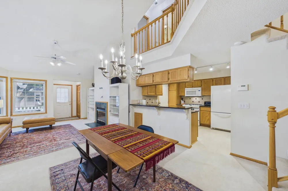 1744 Maple Court Falcon Heights, MN 55113