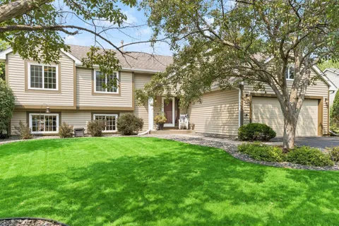 8625 Rosewood Lane