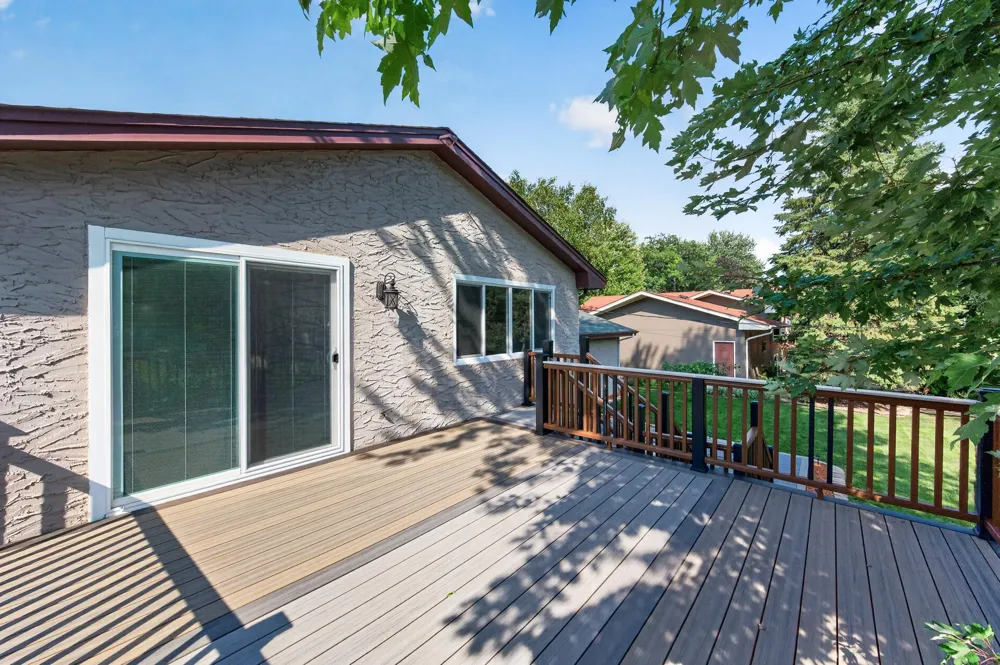 8041 60 1/2 AVENUE New Hope, MN 55428