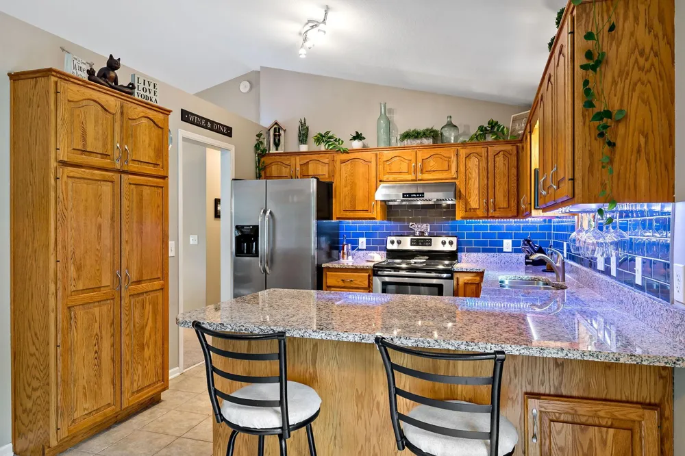 842 Sterling Street S Maplewood, MN 55119
