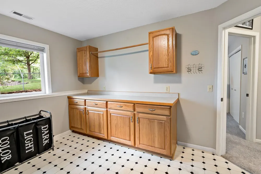 842 Sterling Street S Maplewood, MN 55119