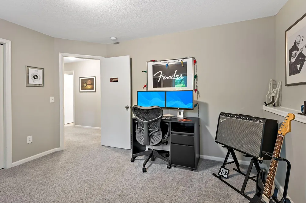 842 Sterling Street S Maplewood, MN 55119
