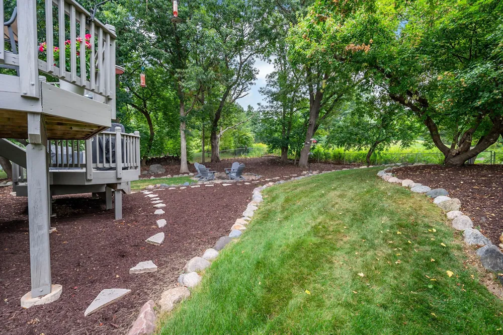 842 Sterling Street S Maplewood, MN 55119
