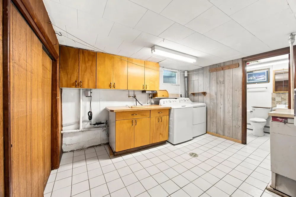 1914 15th Street S Moorhead, MN 56560