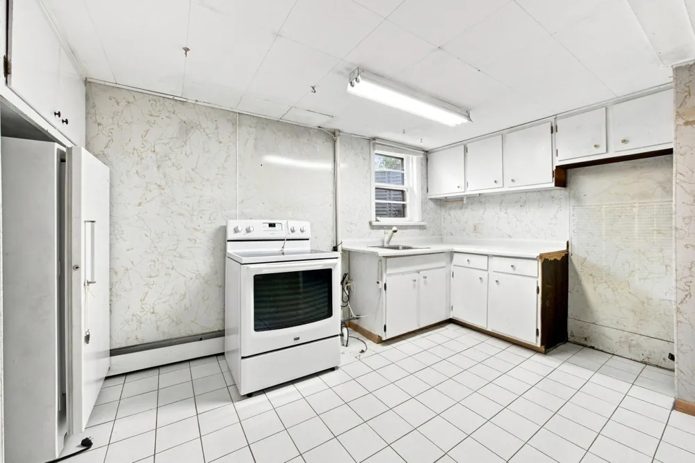 1914 15th Street S Moorhead, MN 56560