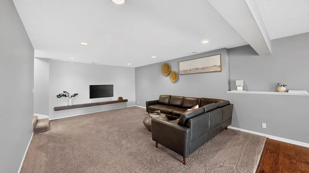 1256 Lone Stone Court SE Chatfield, MN 55923