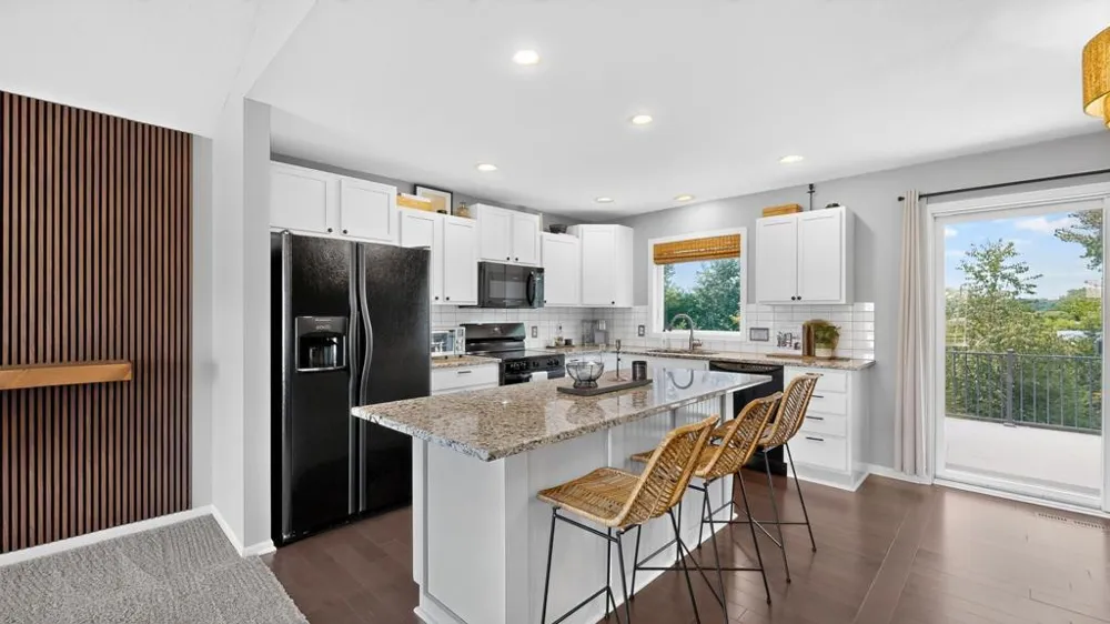 1256 Lone Stone Court SE Chatfield, MN 55923