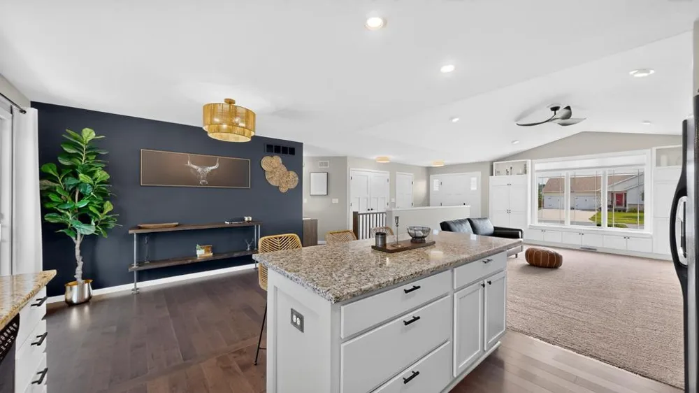 1256 Lone Stone Court SE Chatfield, MN 55923