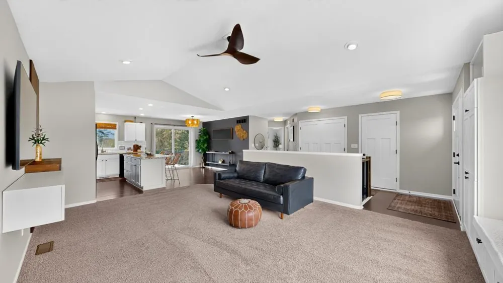 1256 Lone Stone Court SE Chatfield, MN 55923