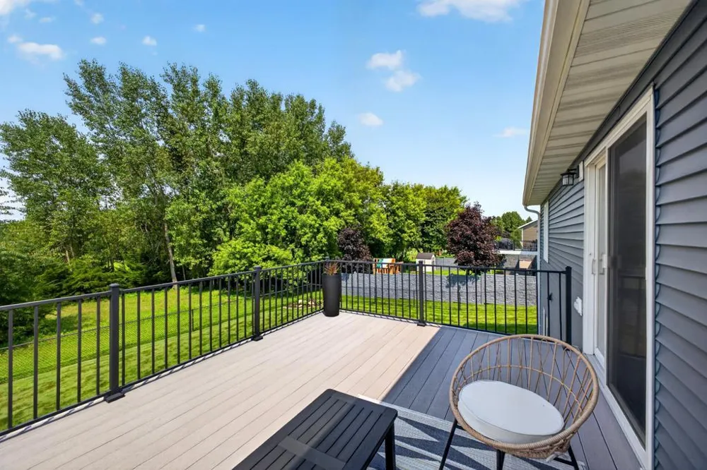 1256 Lone Stone Court SE Chatfield, MN 55923