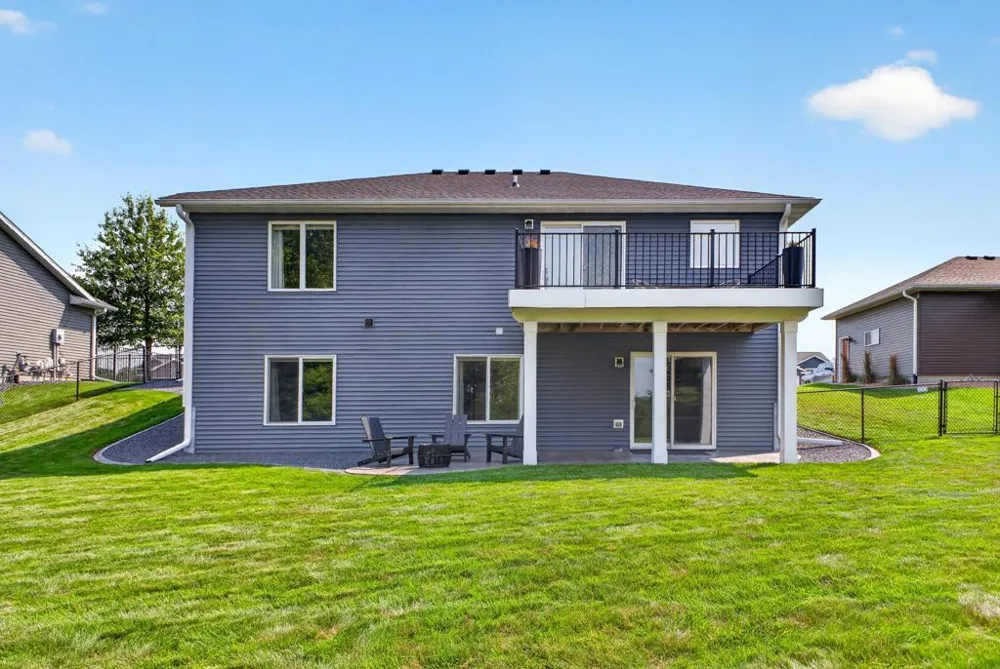 1256 Lone Stone Court SE Chatfield, MN 55923