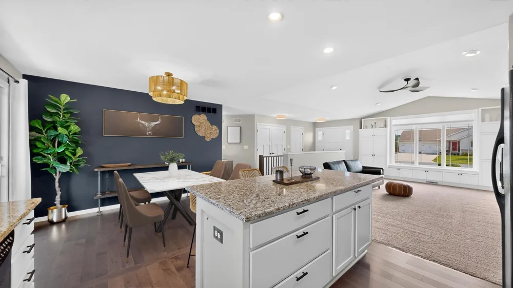 1256 Lone Stone Court SE Chatfield, MN 55923