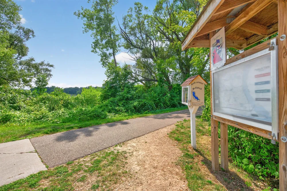 1143 Mckusick Road Lane Stillwater, MN 55082