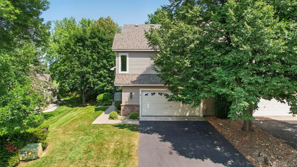 1143 Mckusick Road Lane Stillwater, MN 55082