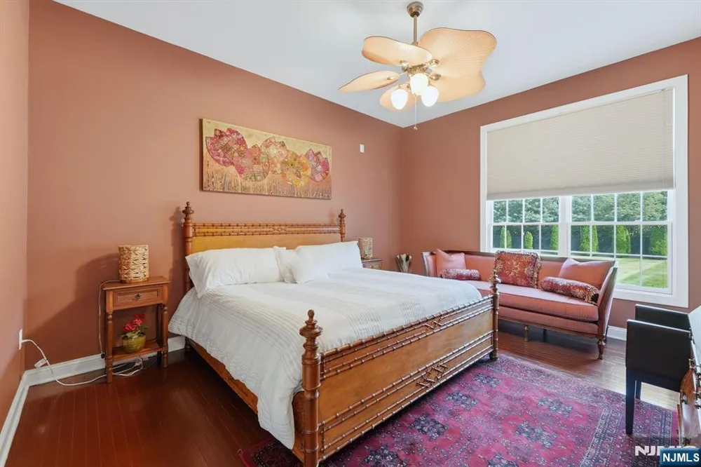 7 Crystal Court Manalapan, NJ 07726