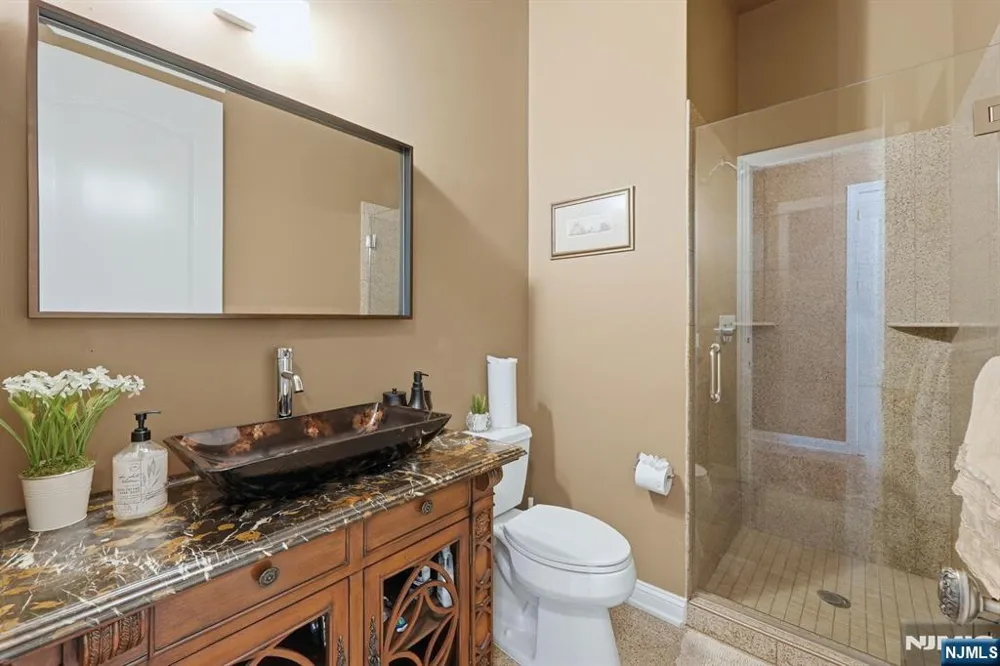 7 Crystal Court Manalapan, NJ 07726
