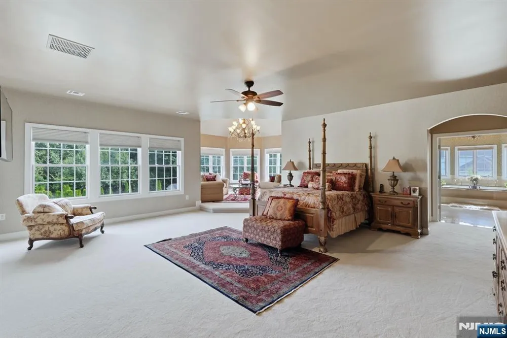 7 Crystal Court Manalapan, NJ 07726