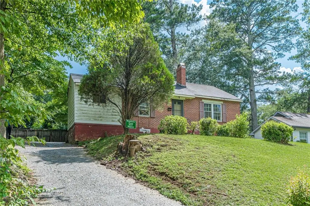 612 Cofield Drive Hapeville, GA 30354