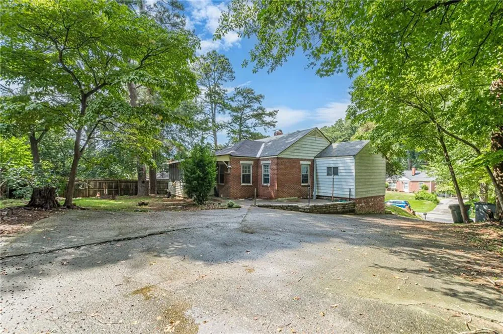 612 Cofield Drive Hapeville, GA 30354