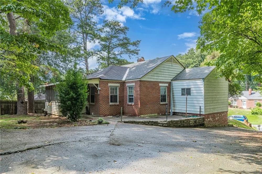 612 Cofield Drive Hapeville, GA 30354