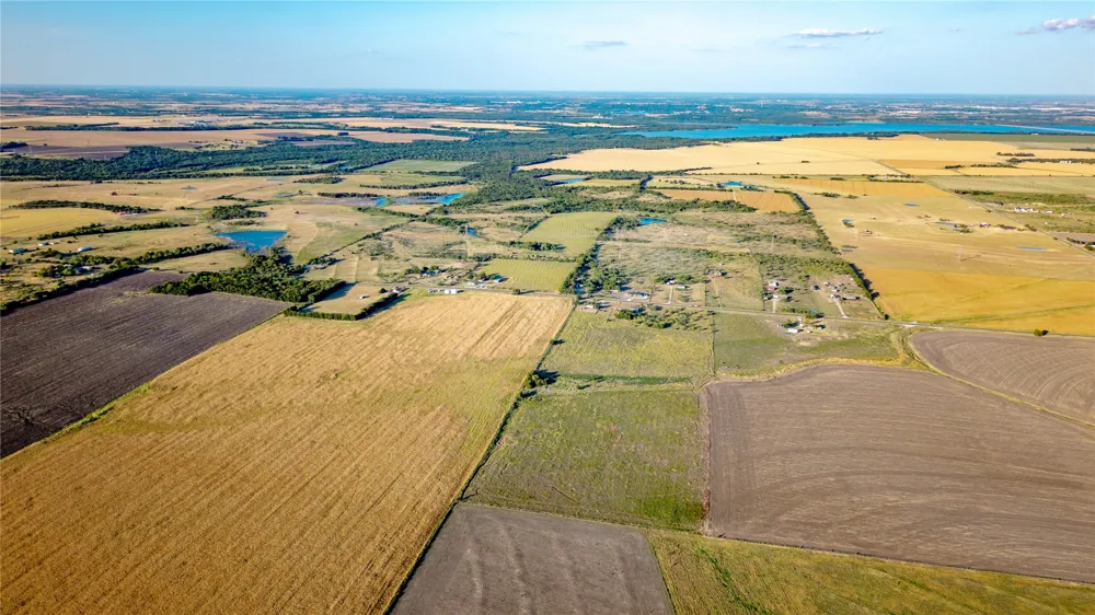 FM 984 Avalon, TX 76623