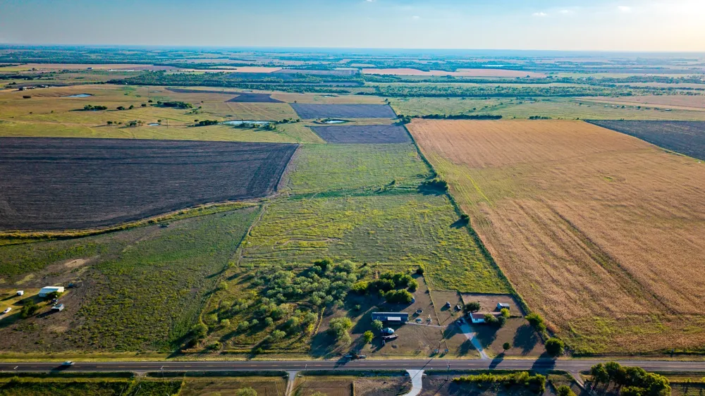 FM 984 Avalon, TX 76623