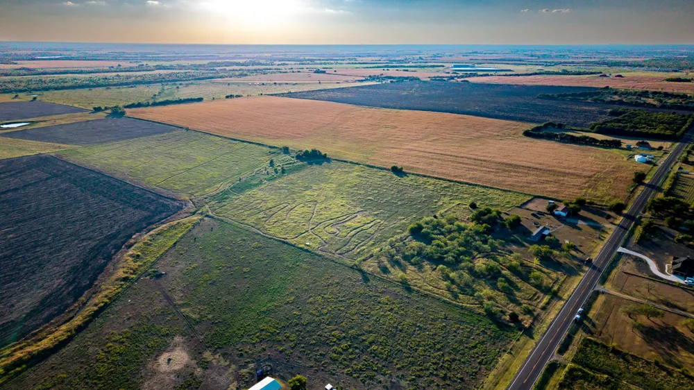 FM 984 Avalon, TX 76623