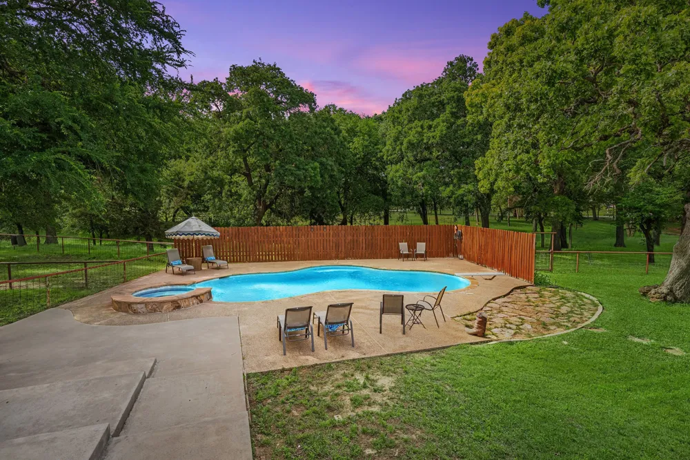 2403 County Road 2224 Decatur, TX 76234