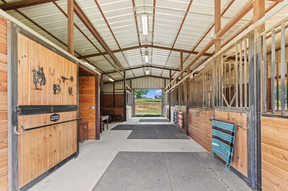 2403 County Road 2224 Decatur, TX 76234