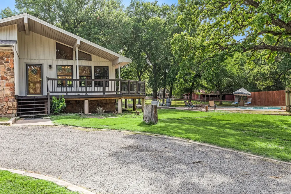 2403 County Road 2224 Decatur, TX 76234