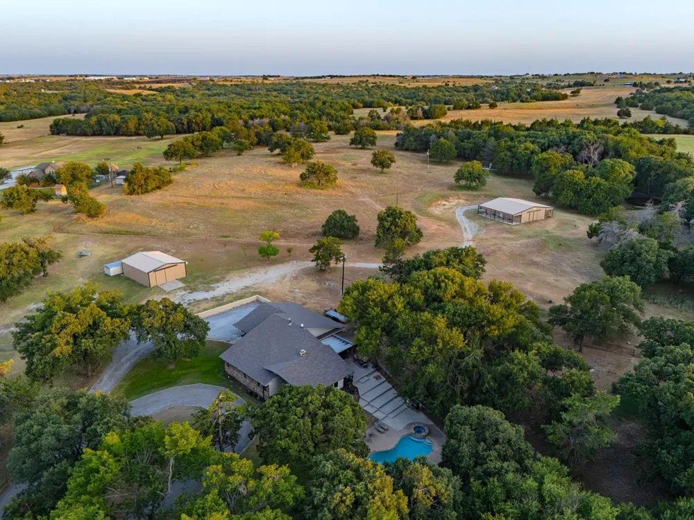 2403 County Road 2224 Decatur, TX 76234