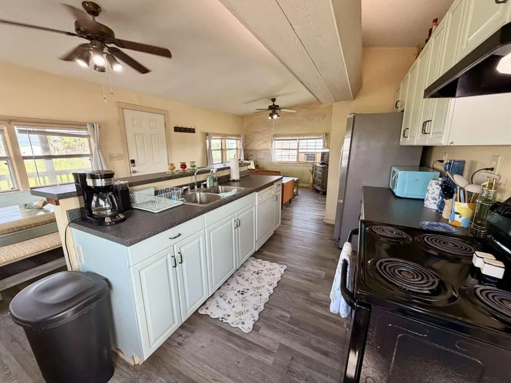 219 Flamingo Street Sargent, TX 77414