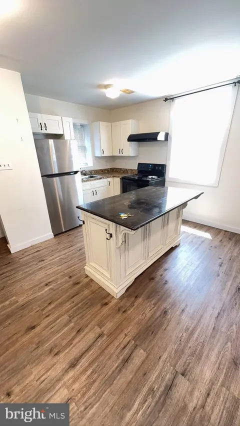 323 E CHESTNUT STREET #4