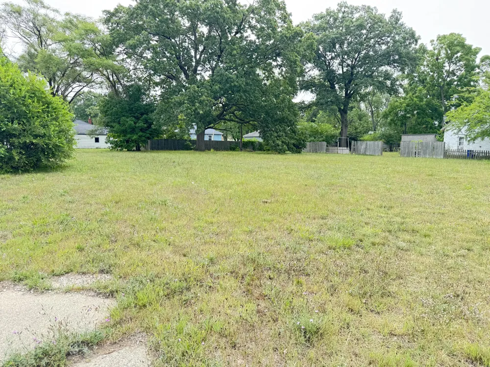 1710 Madison Street Muskegon, MI 49442