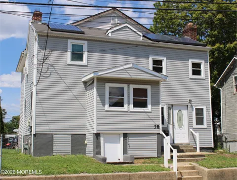 38 Oak Street