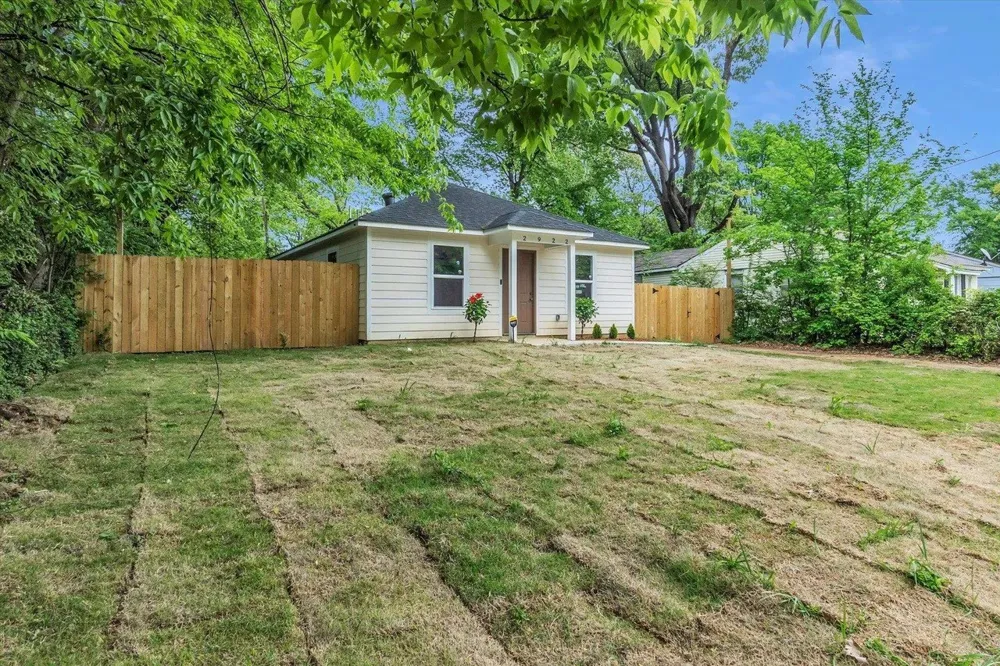 2922 Semmes St Memphis, TN 38114